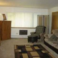 NW Milwaukee Rivercourt Apartments living room