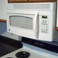 Horicon Washington Manor Apartments kitchen microwave